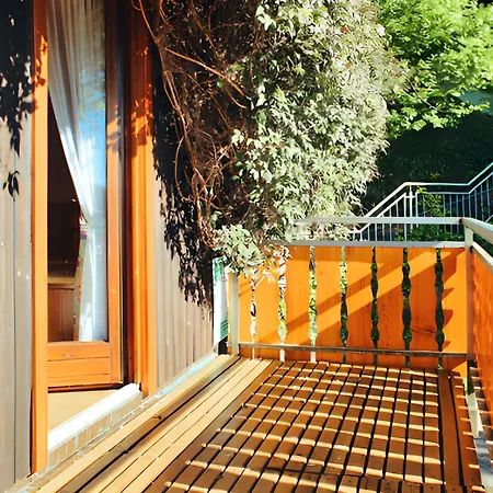 ゲストハウス Small Ivy